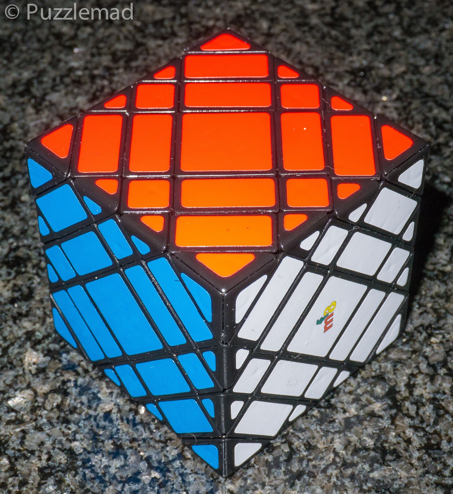 PuzzleMad: A Fascination with Cubes