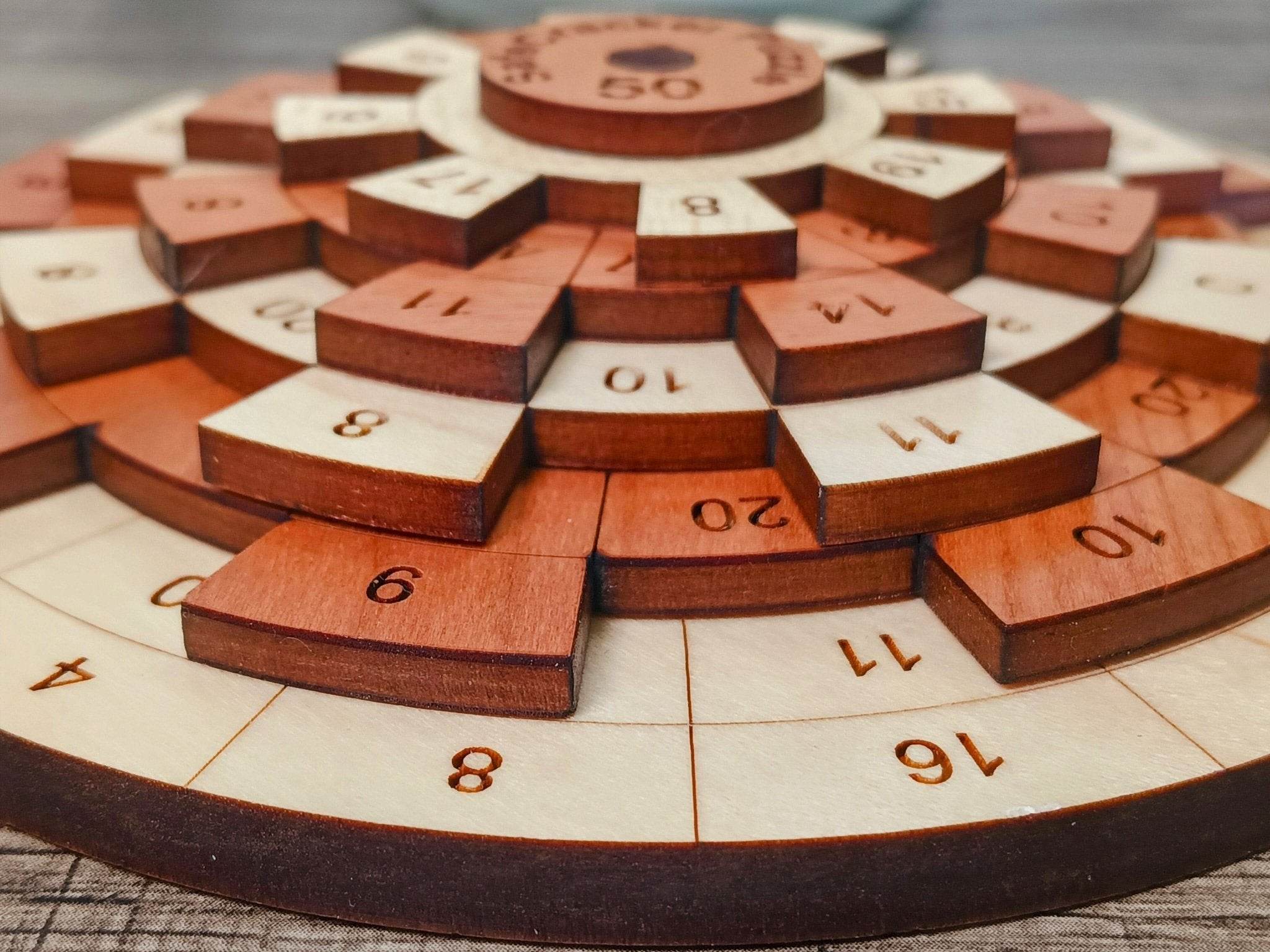 Hardest Puzzles and Brain Teasers – Creative Escape Rooms